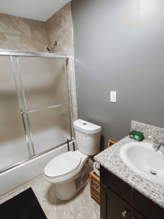 Hospedagem domiciliar Private Long Term Bedrooms Near Usc & Sofi In Duplex